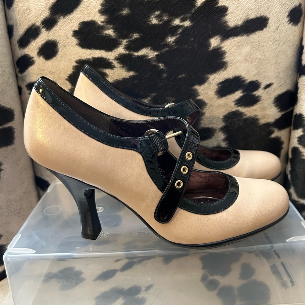 Mary Jane heels Sofft